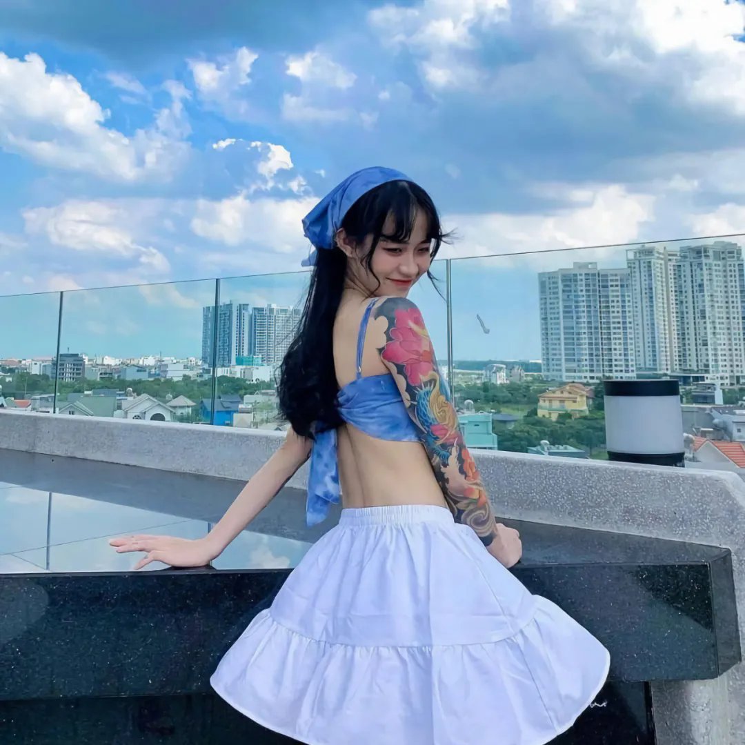 悲情红与黑